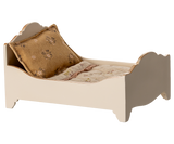 Bed, Mouse, Off White