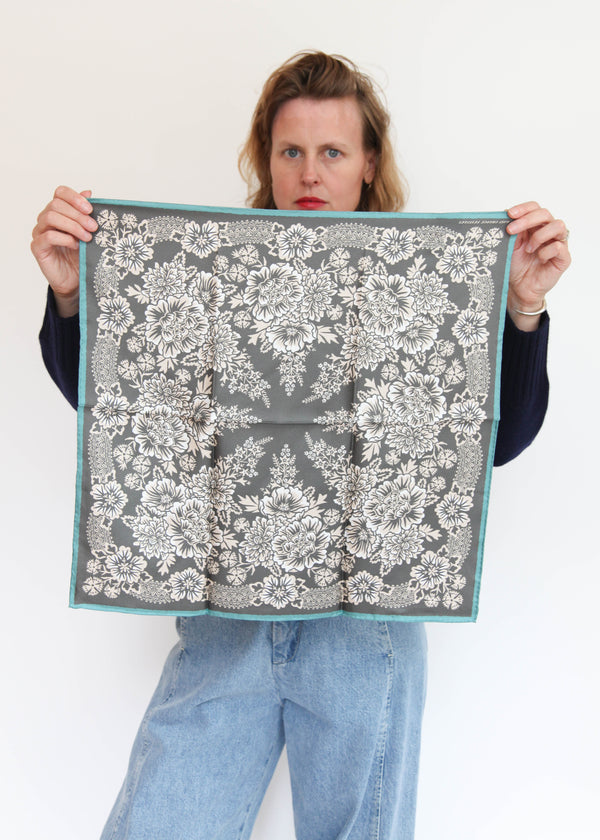 Silk Twill Scarf Blossom- Iron