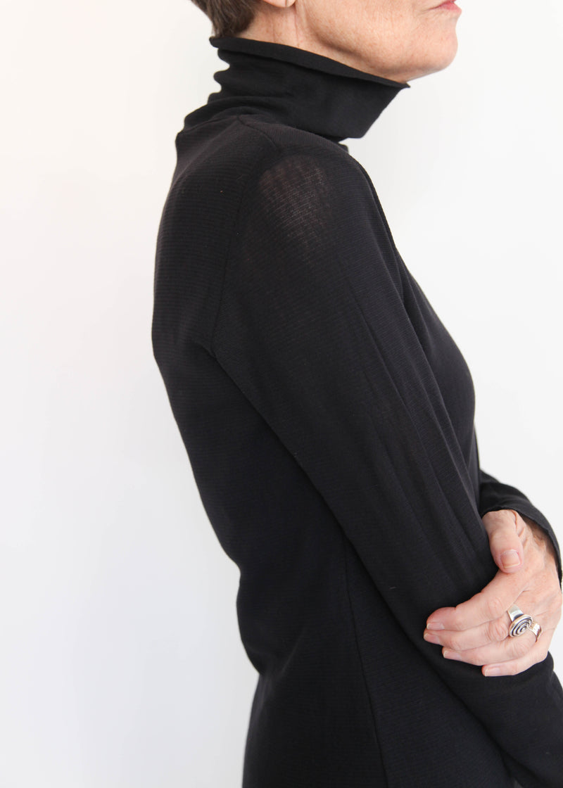 Double Mesh Turtleneck - Black