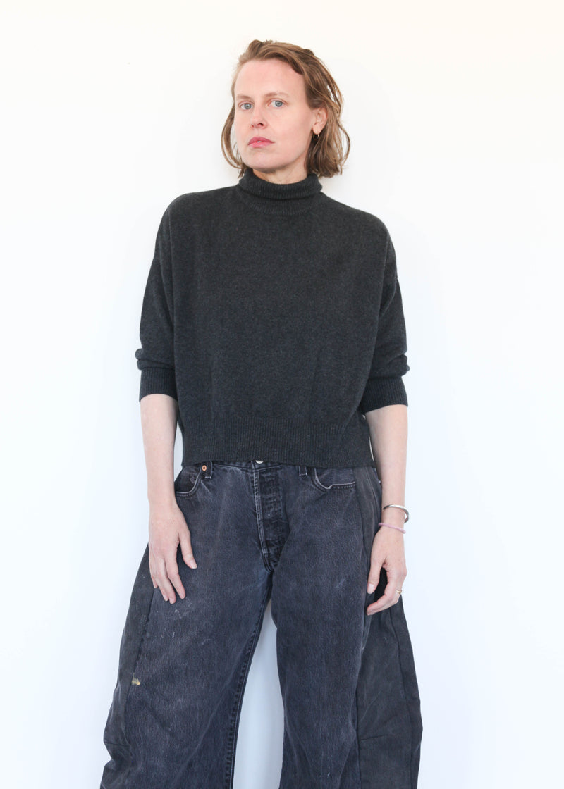 Perkins Turtleneck - Anthracite