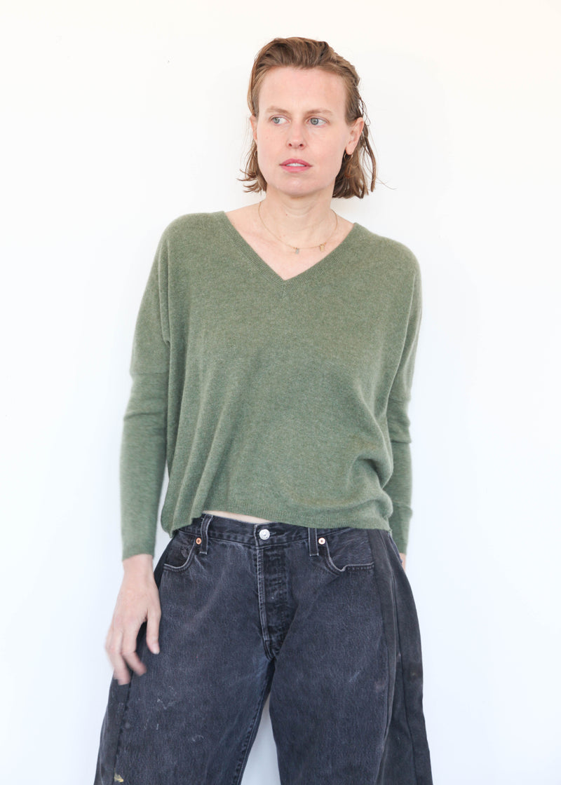 V-neck - Olive