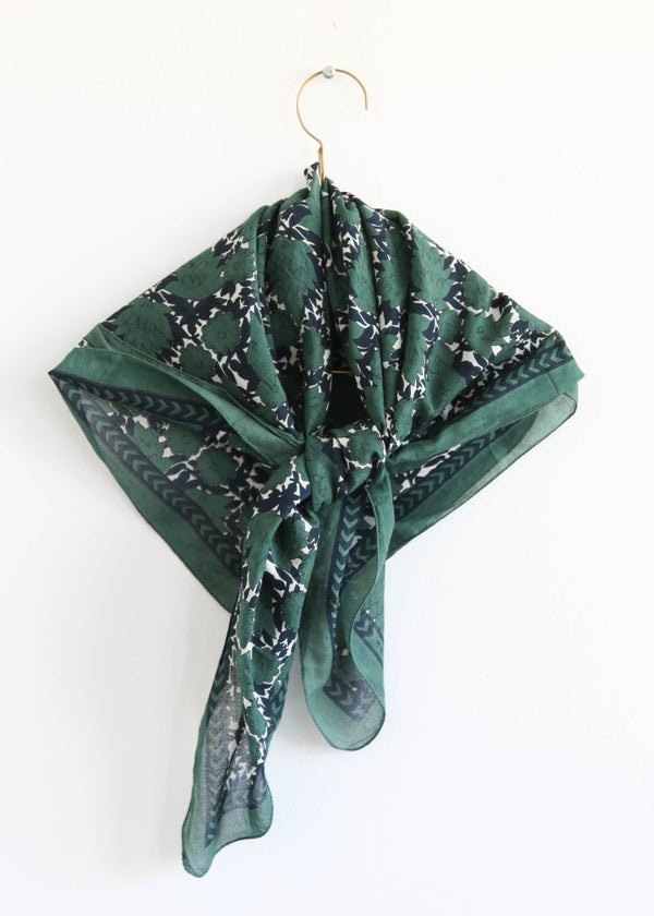 Scarf No680 - Bottle Green