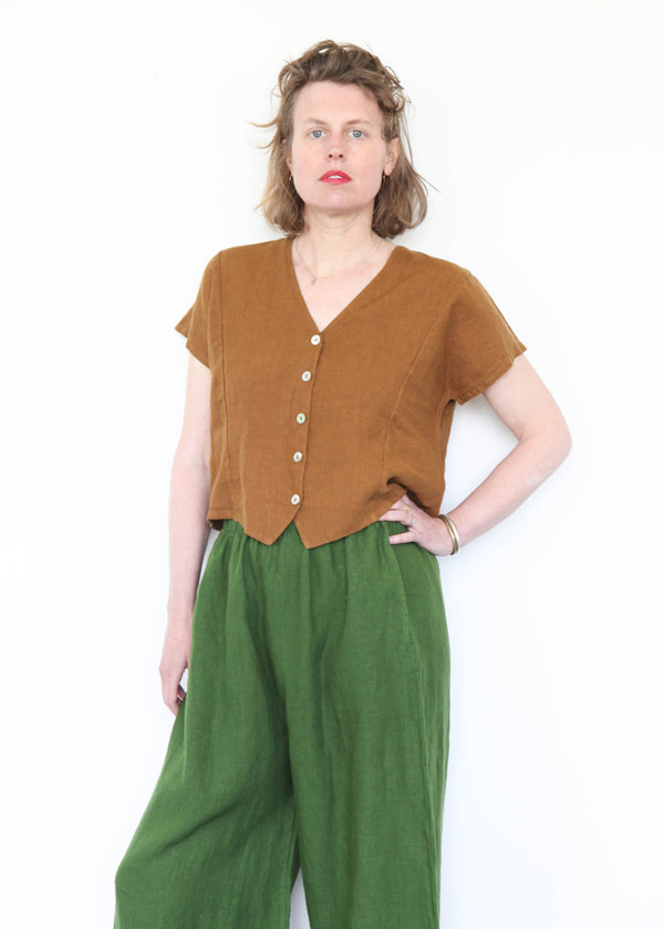 S/S V-Neck Shirt - Yearling
