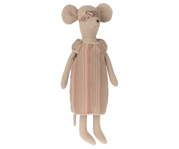 Medium Mouse, Nightgown